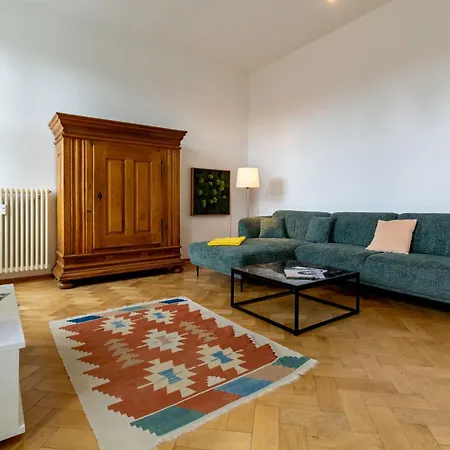 Fuerstlich Wohnen Am Circus Mit Blick Zur Granitz *