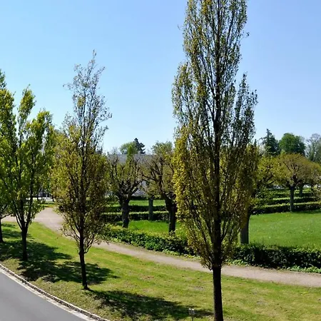 Fuerstlich Wohnen Am Circus Mit Blick Zur Granitz Apartment Putbus