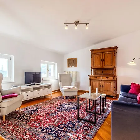 Apartamento Fuerstlich Wohnen Am Circus Mit Blick Zur Granitz