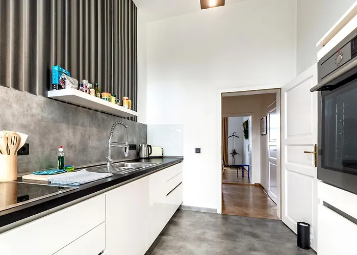 شقة Fuerstlich Wohnen Am Circus Mit Blick Zur Granitz *