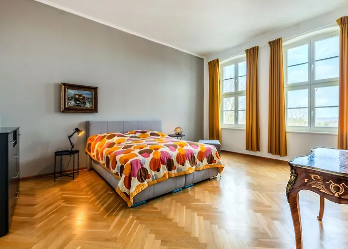 شقة Fuerstlich Wohnen Am Circus Mit Blick Zur Granitz *