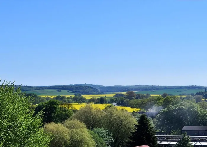 Fuerstlich Wohnen Am Circus Mit Blick Zur Granitz *