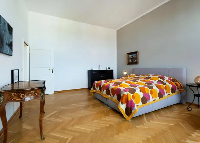 Fuerstlich Wohnen Am Circus Mit Blick Zur Granitz * بوتبوس