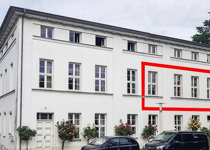 Fuerstlich Wohnen Am Circus Mit Blick Zur Granitz *