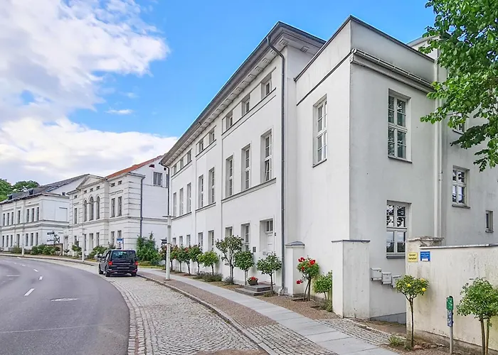 Fuerstlich Wohnen Am Circus Mit Blick Zur Granitz شقة *